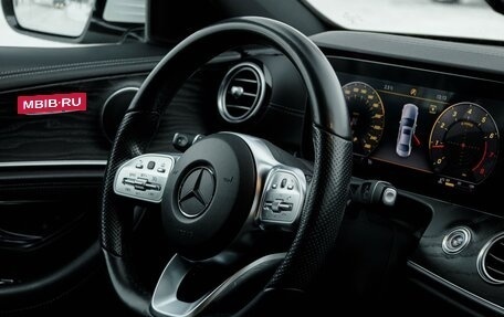 Mercedes-Benz E-Класс, 2018 год, 3 499 999 рублей, 20 фотография