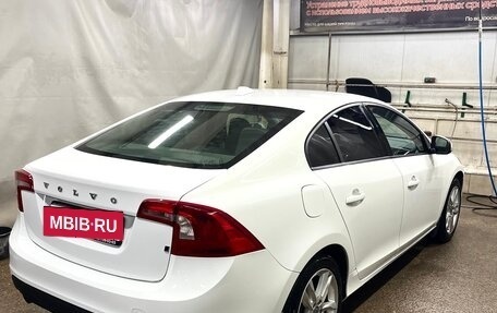 Volvo S60 III, 2011 год, 850 000 рублей, 3 фотография