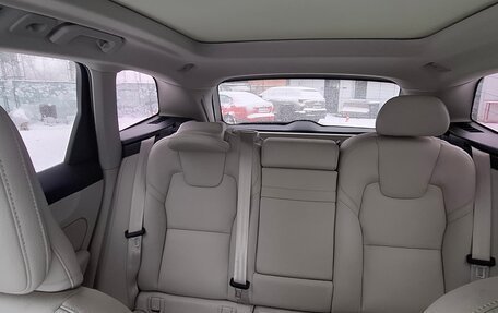 Volvo XC60 II, 2019 год, 3 600 000 рублей, 6 фотография