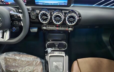 Mercedes-Benz CLA AMG, 2024 год, 7 820 013 рублей, 13 фотография