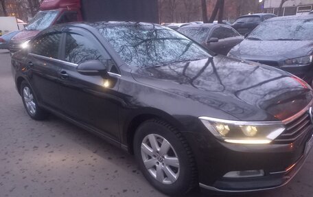 Volkswagen Passat B8 рестайлинг, 2015 год, 1 430 000 рублей, 6 фотография