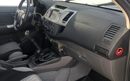 Toyota Hilux VII, 2012 год, 2 650 000 рублей, 8 фотография