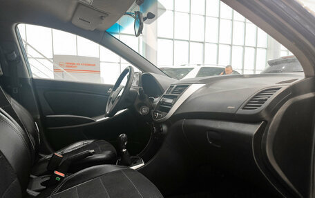 Hyundai Solaris II рестайлинг, 2013 год, 755 000 рублей, 13 фотография