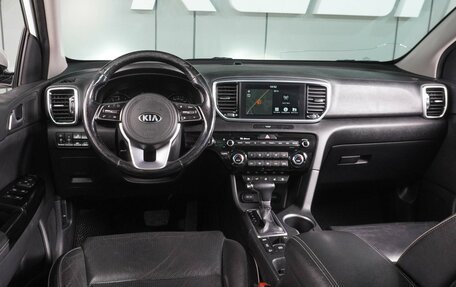 KIA Sportage IV рестайлинг, 2018 год, 2 299 000 рублей, 6 фотография