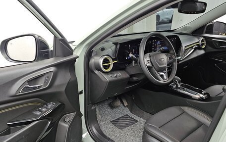 Chevrolet Trax, 2023 год, 1 620 000 рублей, 9 фотография