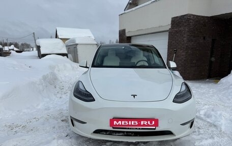 Tesla Model Y I, 2021 год, 3 800 000 рублей, 6 фотография