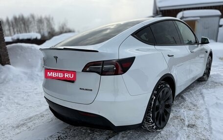 Tesla Model Y I, 2021 год, 3 800 000 рублей, 4 фотография