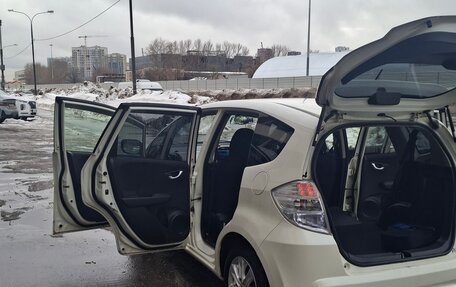 Honda Fit III, 2011 год, 760 000 рублей, 20 фотография