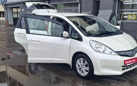 Honda Fit III, 2011 год, 760 000 рублей, 22 фотография