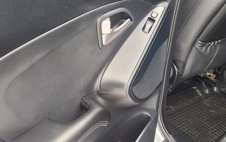 Hyundai ix35 I рестайлинг, 2013 год, 1 290 000 рублей, 12 фотография