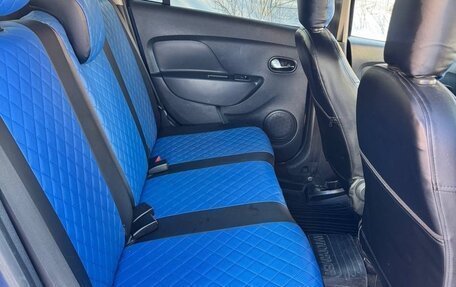 Renault Logan II, 2015 год, 680 000 рублей, 10 фотография