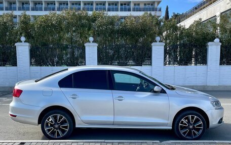 Volkswagen Jetta VI, 2011 год, 1 100 000 рублей, 8 фотография