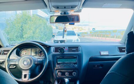 Volkswagen Jetta VI, 2011 год, 1 100 000 рублей, 13 фотография