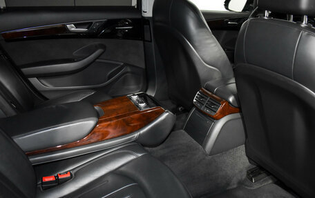 Audi A8, 2012 год, 998 900 рублей, 15 фотография