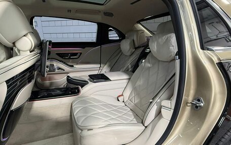 Mercedes-Benz Maybach S-Класс, 2023 год, 28 000 000 рублей, 25 фотография