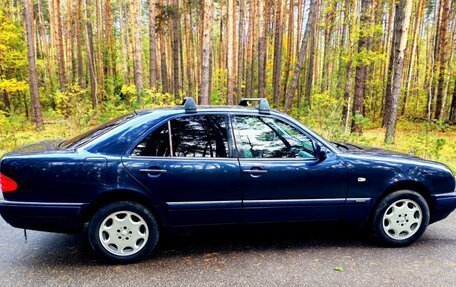 Mercedes-Benz E-Класс, 1999 год, 950 000 рублей, 4 фотография