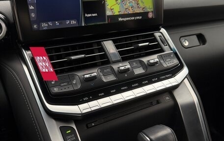 Toyota Land Cruiser, 2022 год, 8 900 000 рублей, 26 фотография