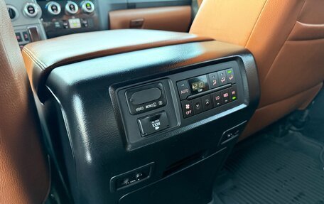 Toyota Sequoia II рестайлинг, 2011 год, 4 350 000 рублей, 18 фотография