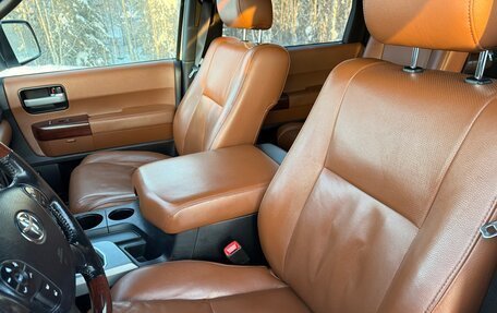 Toyota Sequoia II рестайлинг, 2011 год, 4 350 000 рублей, 27 фотография