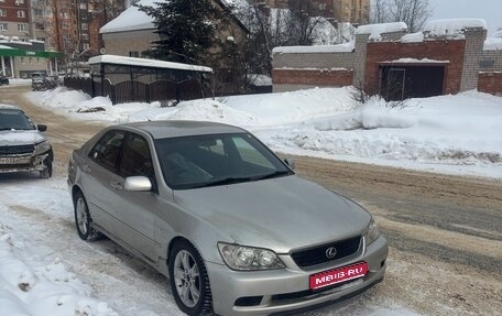 Toyota Altezza, 1999 год, 930 000 рублей, 1 фотография