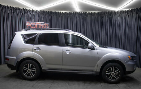 Mitsubishi Outlander III рестайлинг 3, 2011 год, 1 298 000 рублей, 4 фотография
