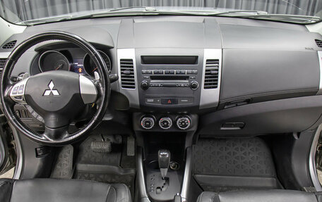 Mitsubishi Outlander III рестайлинг 3, 2011 год, 1 298 000 рублей, 14 фотография