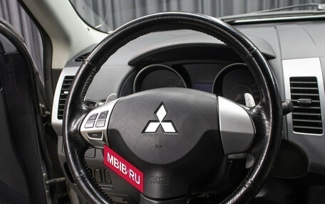 Mitsubishi Outlander III рестайлинг 3, 2011 год, 1 298 000 рублей, 17 фотография