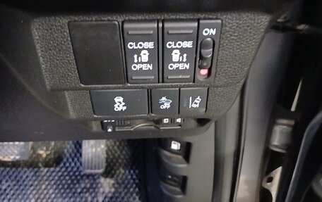 Honda Freed II, 2018 год, 1 610 000 рублей, 7 фотография