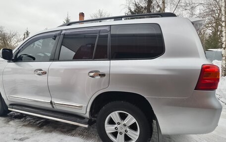 Toyota Land Cruiser 200, 2012 год, 2 698 000 рублей, 5 фотография