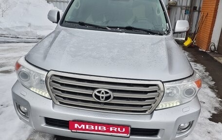 Toyota Land Cruiser 200, 2012 год, 2 698 000 рублей, 4 фотография