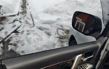 Toyota Land Cruiser 200, 2012 год, 2 698 000 рублей, 18 фотография