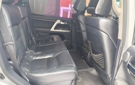 Toyota Land Cruiser 200, 2012 год, 2 698 000 рублей, 14 фотография