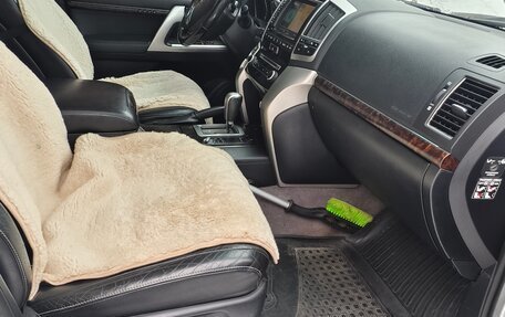 Toyota Land Cruiser 200, 2012 год, 2 698 000 рублей, 11 фотография