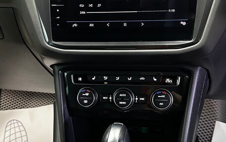 Volkswagen Tiguan II, 2020 год, 2 800 000 рублей, 13 фотография