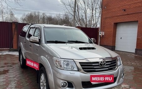 Toyota Hilux VII, 2014 год, 2 350 000 рублей, 6 фотография