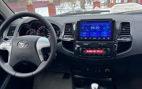 Toyota Hilux VII, 2014 год, 2 350 000 рублей, 24 фотография