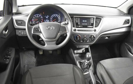 Hyundai Solaris II рестайлинг, 2018 год, 1 076 100 рублей, 6 фотография