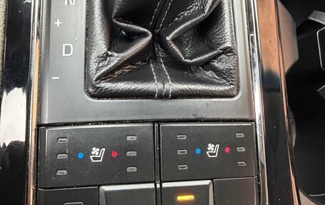 KIA Carnival III, 2017 год, 2 500 000 рублей, 7 фотография