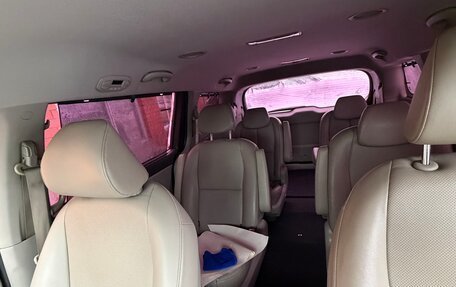 KIA Carnival III, 2017 год, 2 500 000 рублей, 14 фотография