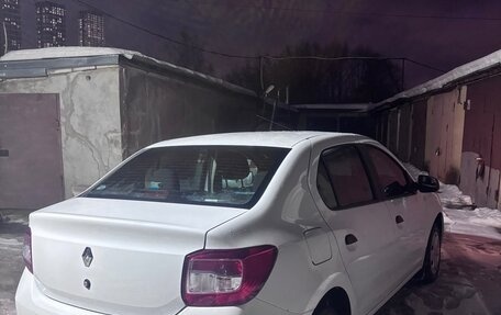 Renault Logan II, 2017 год, 575 000 рублей, 4 фотография