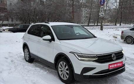 Volkswagen Tiguan II, 2021 год, 3 050 000 рублей, 1 фотография