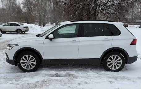 Volkswagen Tiguan II, 2021 год, 3 050 000 рублей, 4 фотография