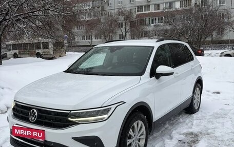 Volkswagen Tiguan II, 2021 год, 3 050 000 рублей, 3 фотография