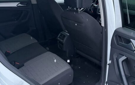 Volkswagen Tiguan II, 2021 год, 3 050 000 рублей, 11 фотография