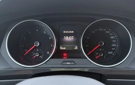 Volkswagen Tiguan II, 2021 год, 3 050 000 рублей, 14 фотография