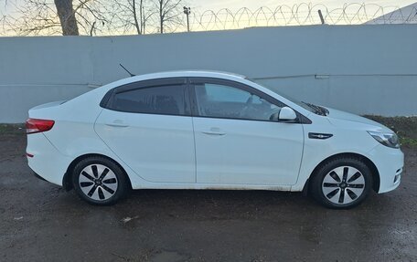 KIA Rio III рестайлинг, 2015 год, 975 000 рублей, 5 фотография