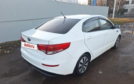 KIA Rio III рестайлинг, 2015 год, 975 000 рублей, 7 фотография