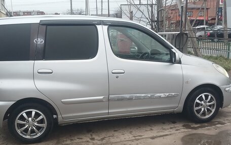 Toyota FunCargo, 2003 год, 400 000 рублей, 2 фотография