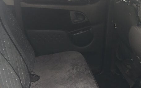 Toyota FunCargo, 2003 год, 400 000 рублей, 6 фотография