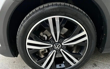 Volkswagen Touran III, 2022 год, 1 711 123 рублей, 11 фотография